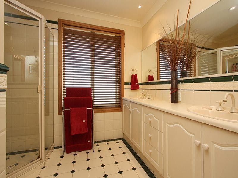 72 Green Valley Drive, Salisbury Heights SA 5109