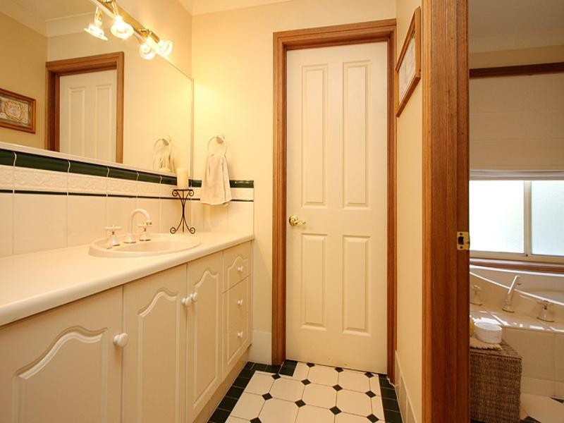 72 Green Valley Drive, Salisbury Heights SA 5109