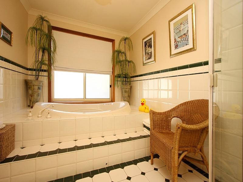 72 Green Valley Drive, Salisbury Heights SA 5109