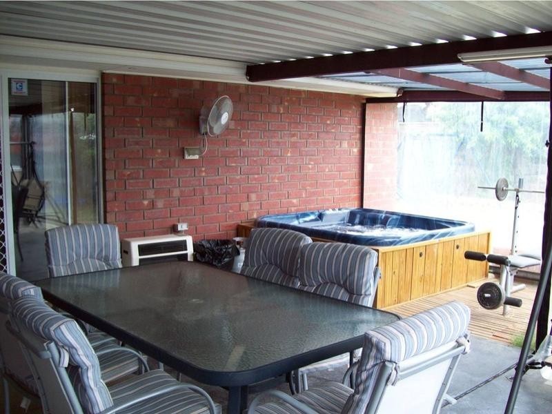 14 Janine Drive, Burton SA 5110