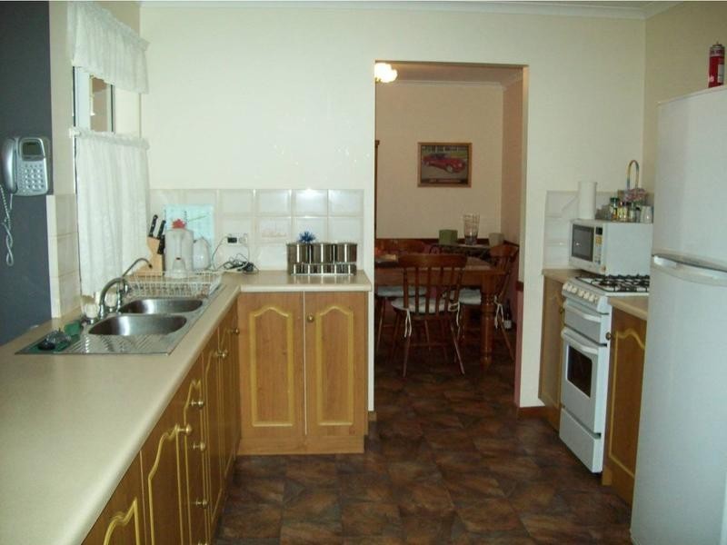 14 Janine Drive, Burton SA 5110