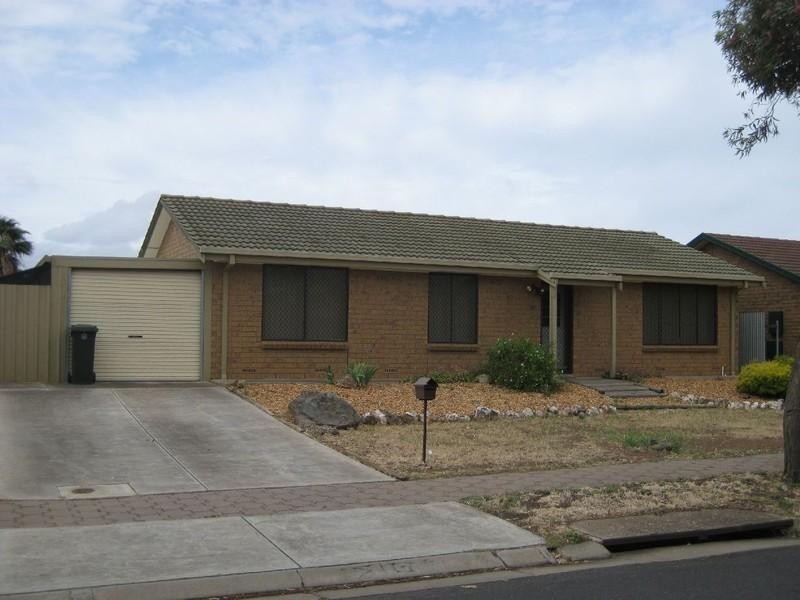 10 Bond Avenue, Burton SA 5110