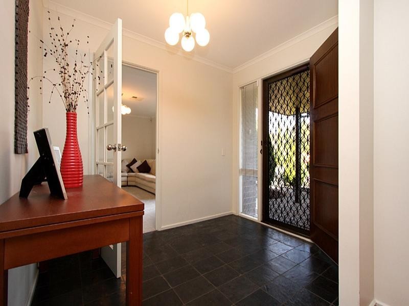 1 Huppatz Court, Wynn Vale SA 5127