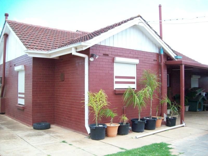 2 Crabb Road, Smithfield Plains SA 5114