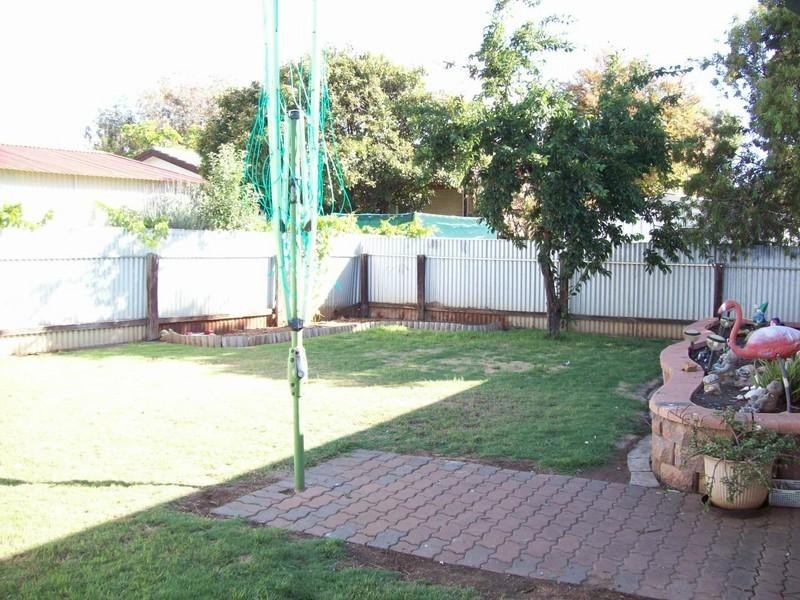 10 Noora Crescent, Munno Para SA 5115