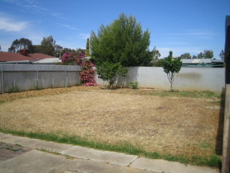 10 Bond Avenue, Burton SA 5110