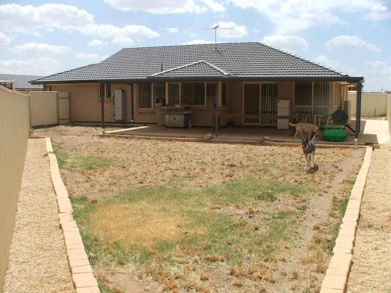 26 Eva Street, Munno Para West SA 5115