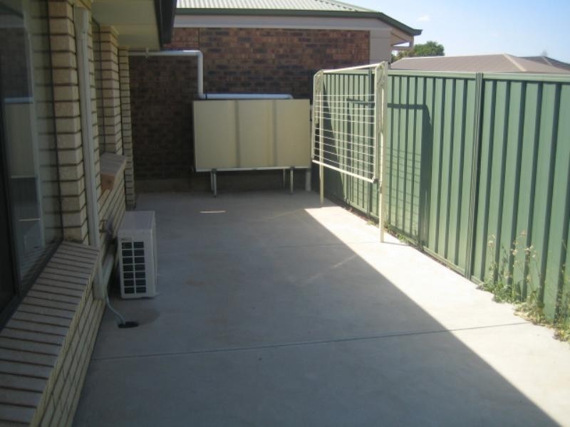 18 Palmer Road, Elizabeth Park SA 5113