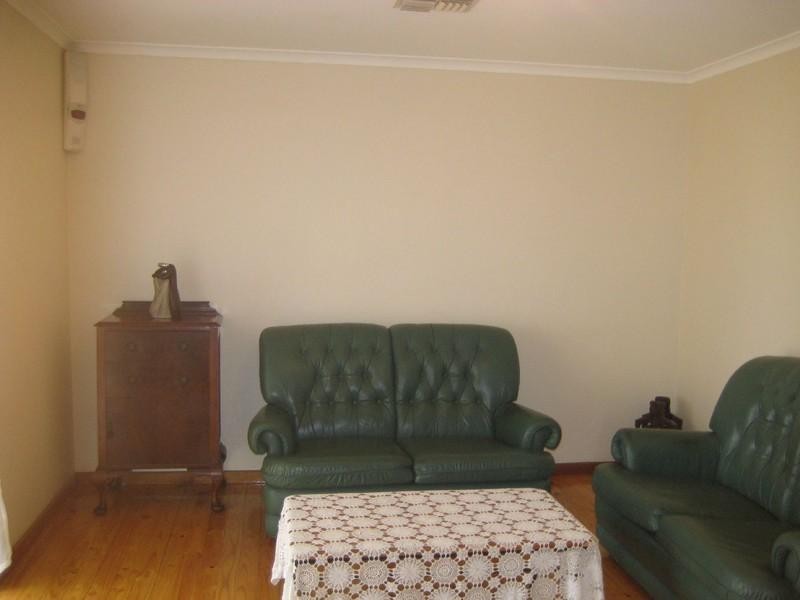 37 Paginton Crescent, Elizabeth East SA 5112