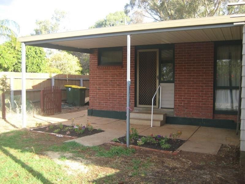 37 Paginton Crescent, Elizabeth East SA 5112