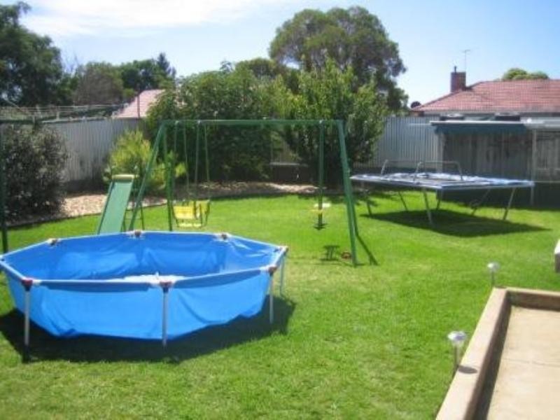 26 Peacock Road, Elizabeth Downs SA 5113