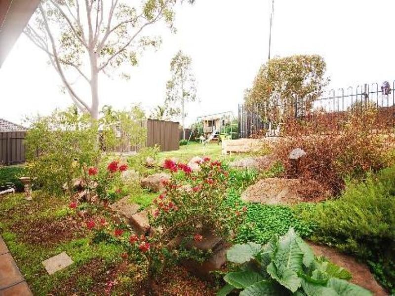 23 Honeysuckle Drive, Hillbank SA 5112