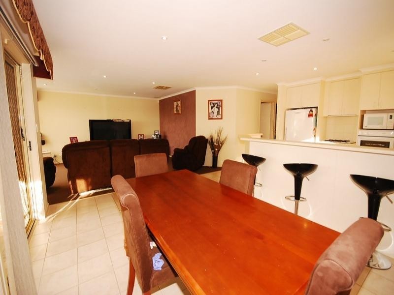 1 Landseer Court, Hillbank SA 5112