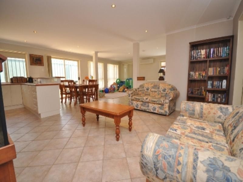 29 Goldfinch Way, Hewett SA 5118