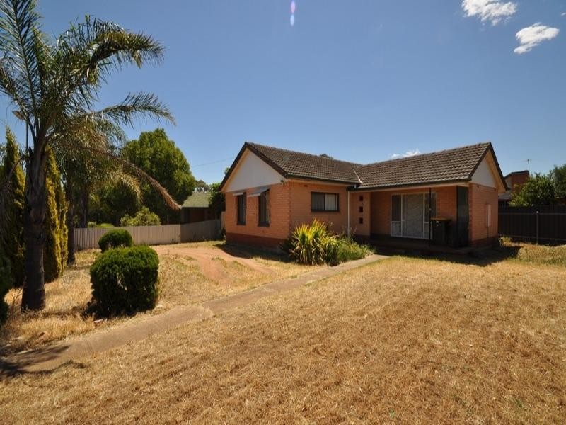 1 McLean Street, Elizabeth Park SA 5113