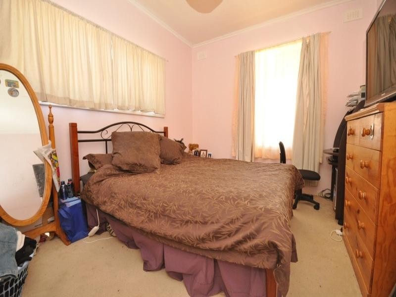 1 McLean Street, Elizabeth Park SA 5113