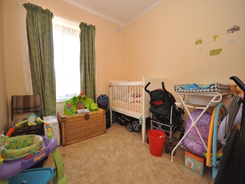 1 McLean Street, Elizabeth Park SA 5113