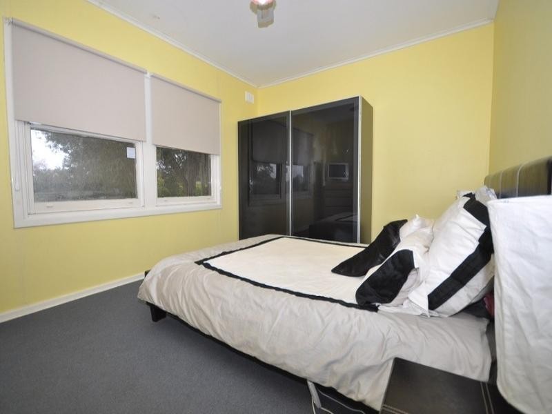 25 Kentish Road, Elizabeth Downs SA 5113