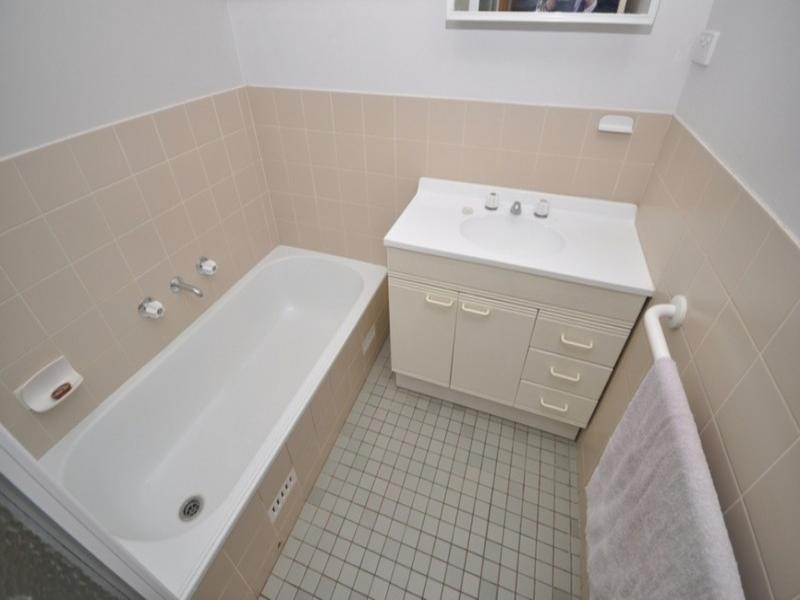 2 Douglas Street, Elizabeth Downs SA 5113