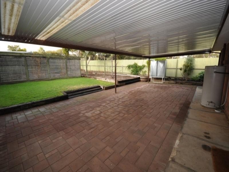 2 Douglas Street, Elizabeth Downs SA 5113