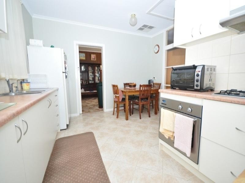 54 St Leonard Crescent, Elizabeth Downs SA 5113