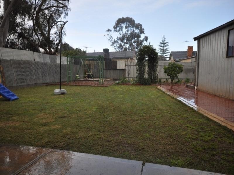 20 Campbell Road, Elizabeth Downs SA 5113