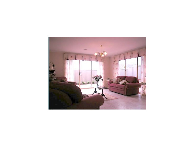 14 Arcadia Court, Smithfield SA 5114