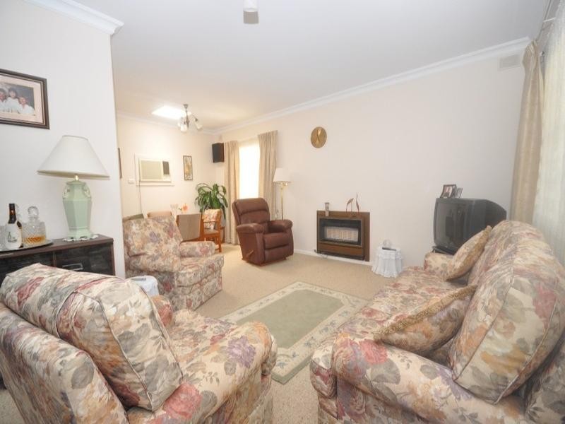 35 Hanson Road, Elizabeth Downs SA 5113