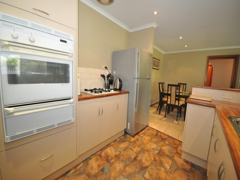 31 Lukin Avenue, Paralowie SA 5108