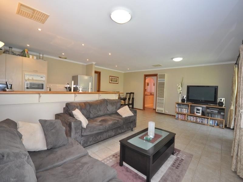 31 Lukin Avenue, Paralowie SA 5108