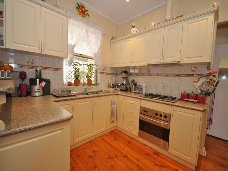 12 Torrens Crescent, Pennington SA 5013