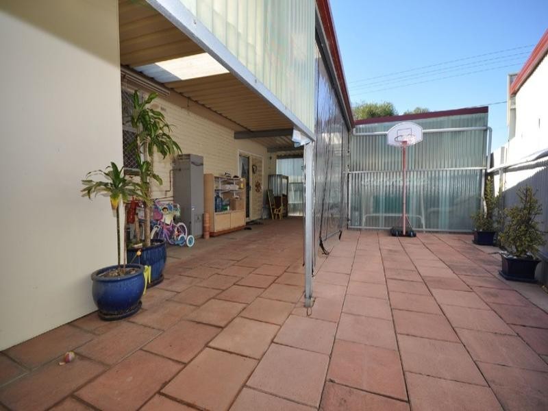 12 Torrens Crescent, Pennington SA 5013