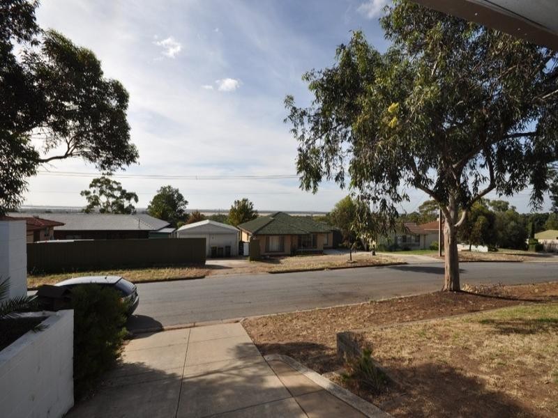 3 Gondola Grove, Para Hills SA 5096