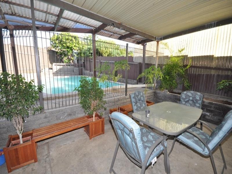 3 Gondola Grove, Para Hills SA 5096