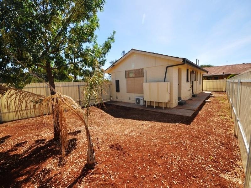 2 Vincent Road, Smithfield Plains SA 5114