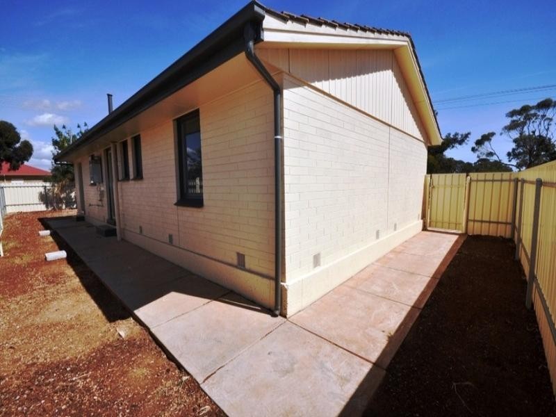 2 Vincent Road, Smithfield Plains SA 5114