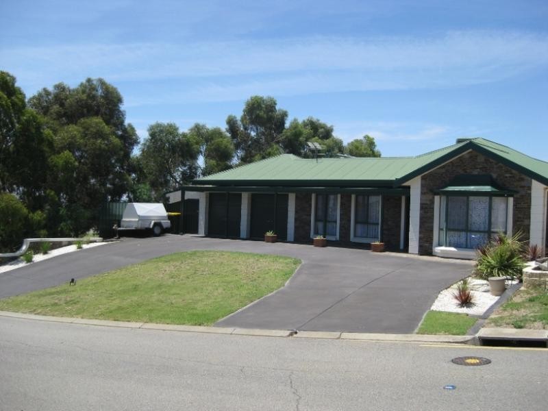 1 Winston Crescent, Hillbank SA 5112