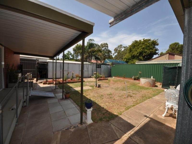 4 McCullogh Street, Elizabeth Downs SA 5113