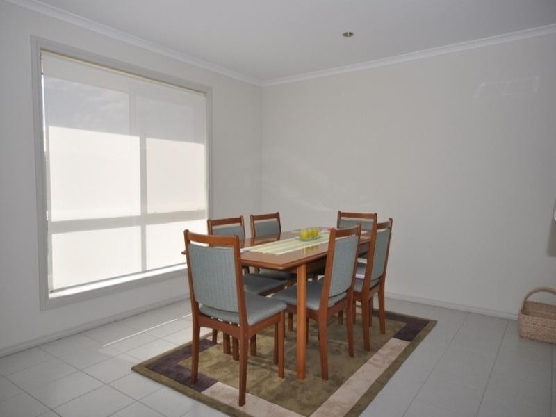 12 Lakeside Drive, Andrews Farm SA 5114