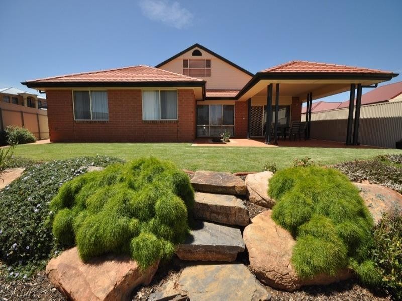 02 Chestnut Grove, Blakeview SA 5114