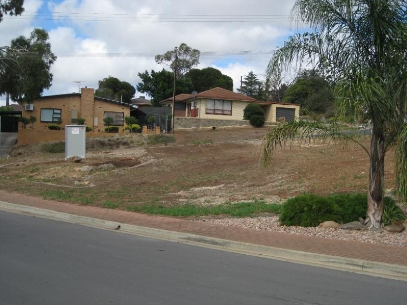 1 Pineridge Road, O’halloran Hill SA 5158