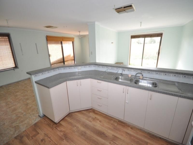 132 Crittenden Road, Andrews Farm SA 5114