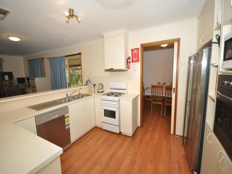 10 Warragal Court, Andrews Farm SA 5114