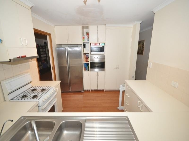 10 Warragal Court, Andrews Farm SA 5114