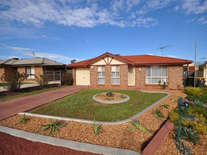 14 Whitehart Close, Blakeview SA 5114