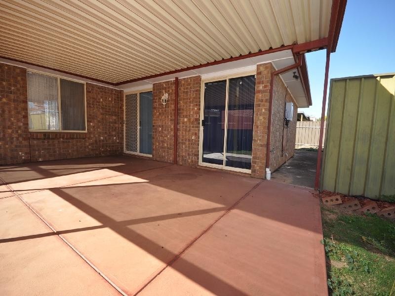 14 Whitehart Close, Blakeview SA 5114