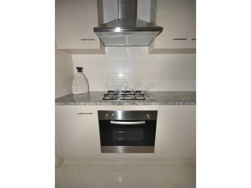 4 Lakeside Drive, Andrews Farm SA 5114