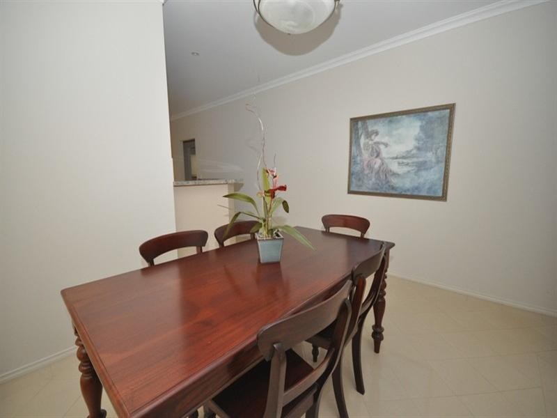 4 Lakeside Drive, Andrews Farm SA 5114