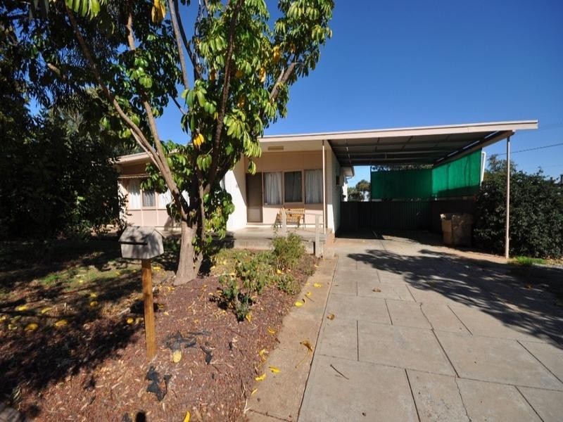 9 Somerset Road, Para Hills SA 5096