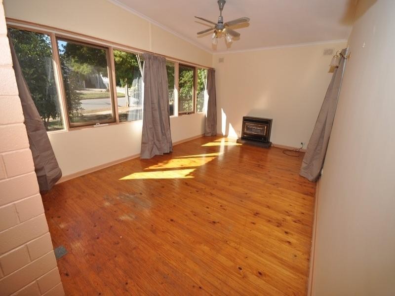 9 Somerset Road, Para Hills SA 5096